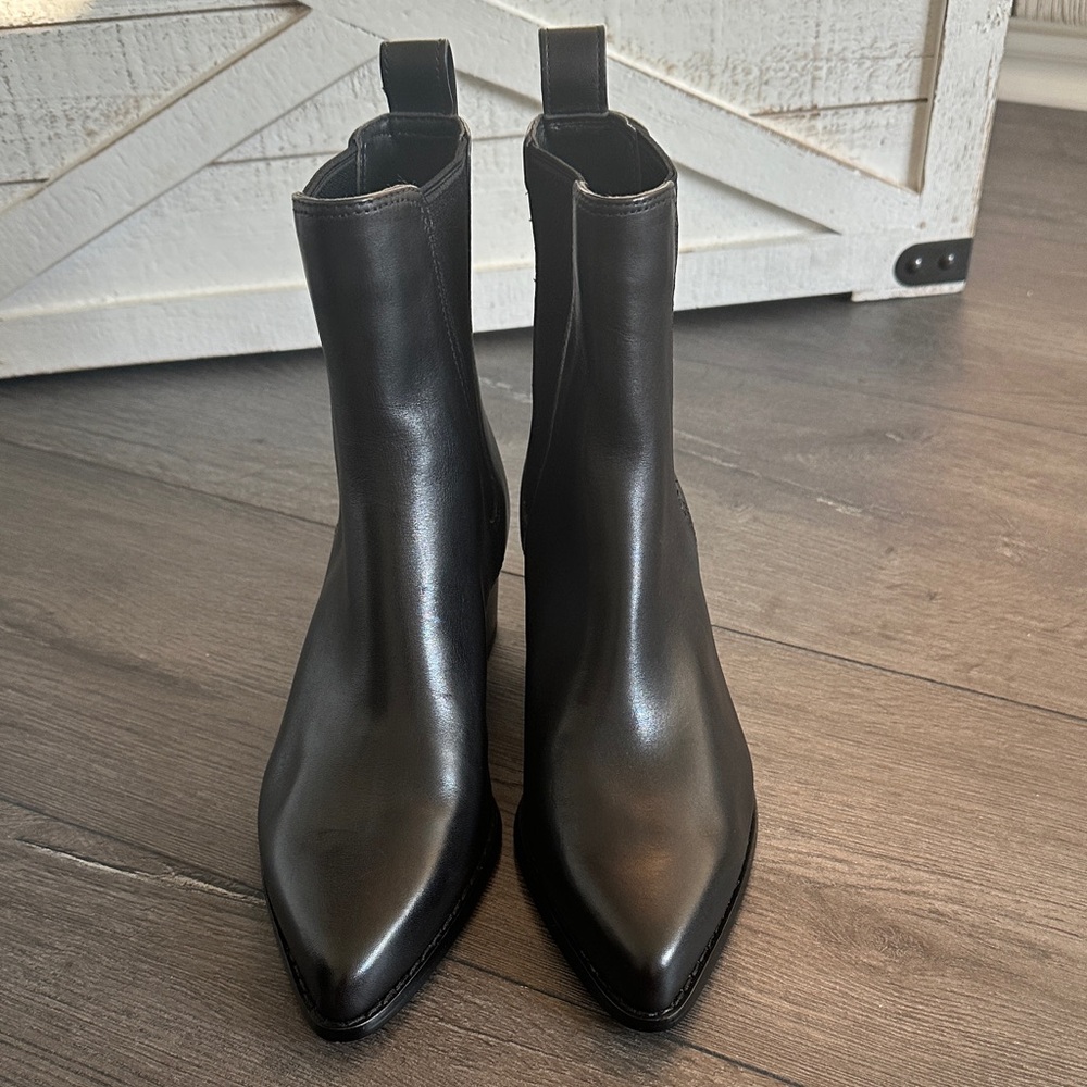 MICHAEL Michael Kors Black Leather Ankle Boots